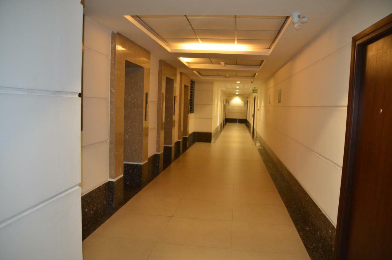 Atrium - Iconic Apartment Sri Jayewardenepura Kotte Exterior photo